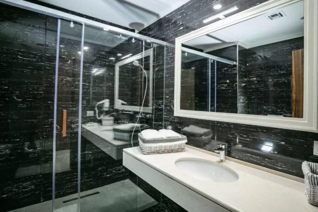 Prestige Resort Durres Qerret Екстер'єр фото