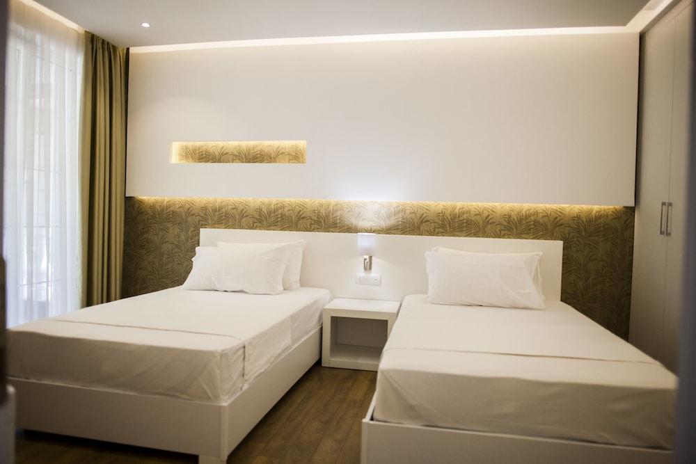 Prestige Resort Durres Qerret Екстер'єр фото