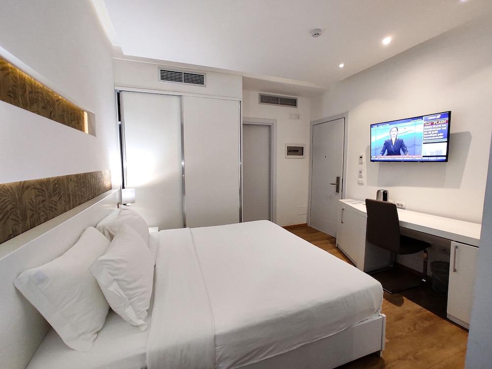 Prestige Resort Durres Qerret Екстер'єр фото